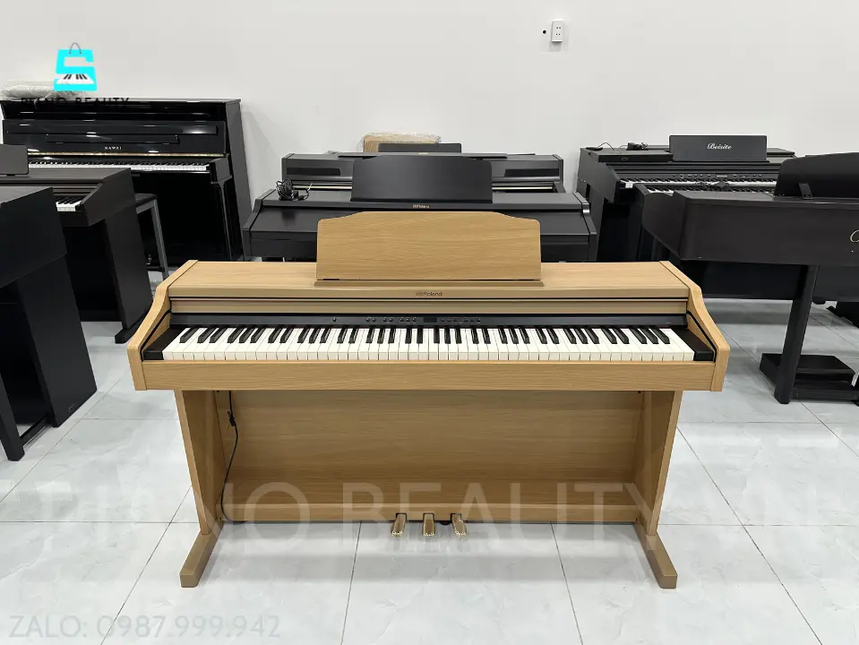 Đàn Piano Điện Roland RP501LC – SuperNATURAL Piano, Phím PHA-4 Standard, Thiết Kế Màu Gỗ Sáng Hiện Đại Roland