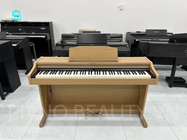 Đàn Piano Điện Roland RP501LC – SuperNATURAL Piano, Phím PHA-4 Standard, Thiết Kế Màu Gỗ Sáng Hiện Đại