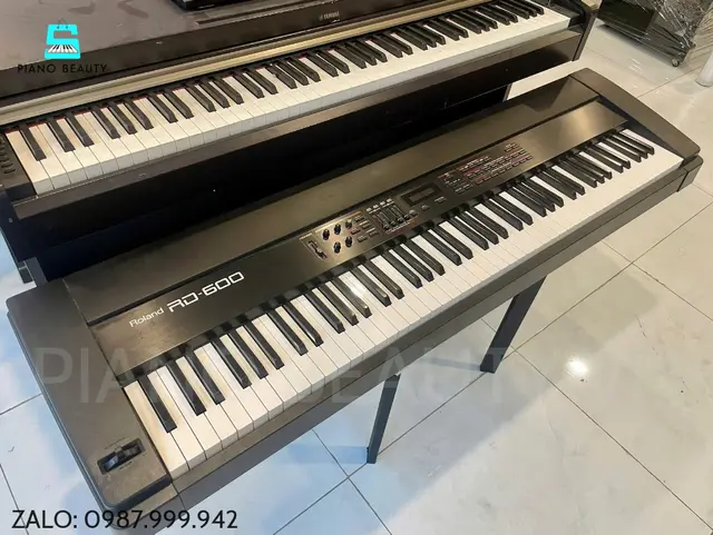 Đàn piano điện Roland RD600