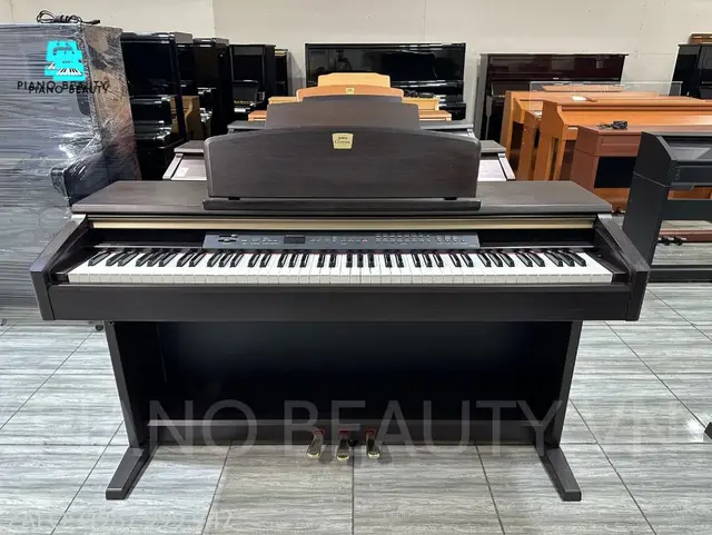 Đàn Piano điện Yamaha CLP130R