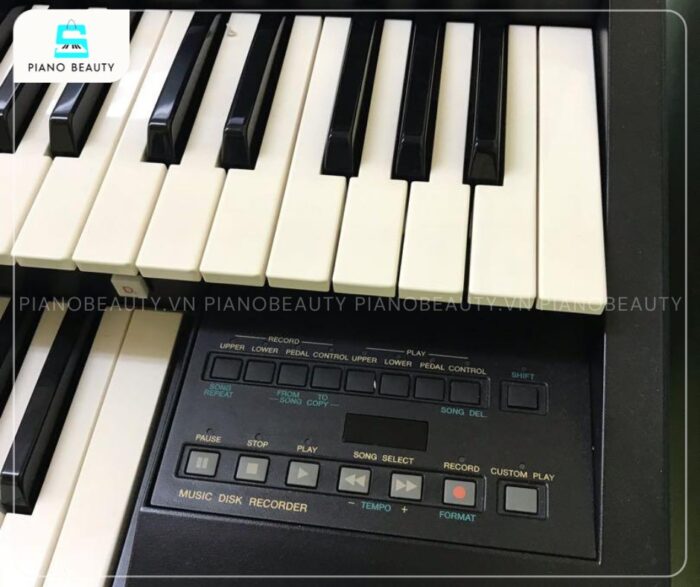 Đàn 2 tầng Electone Yamaha EL200 với bàn phím hỗ trợ tính năng Initial touch và Aftertouch