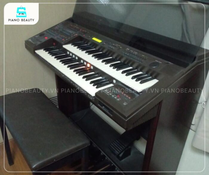 Bảng điều khiển của Đàn 2 tầng Electone Yamaha EL37 được thiết kế trực quan, cho phép người dùng điều chỉnh dễ dàng