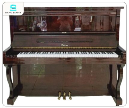 Đàn Piano Atlas A500 nổi bật với thiết kế dung hòa giữa nét cổ điển và phong cách hiện đại