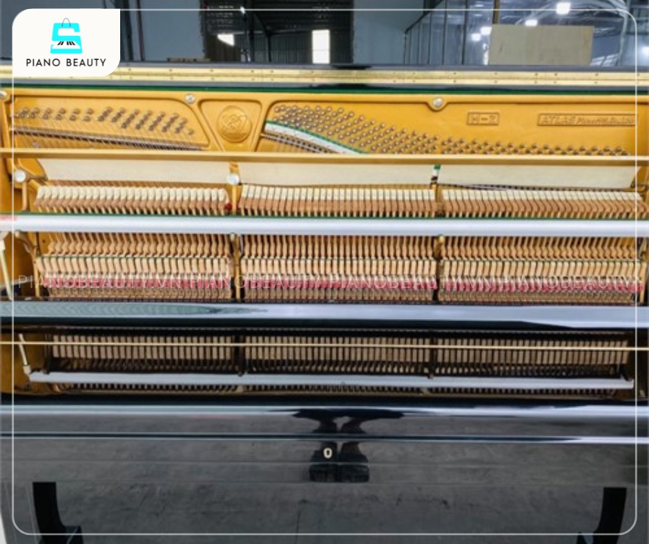 Đàn Piano Atlas M2 có búa đàn được bọc nỉ cap cấp giúp nâng cao độ cứng chắc