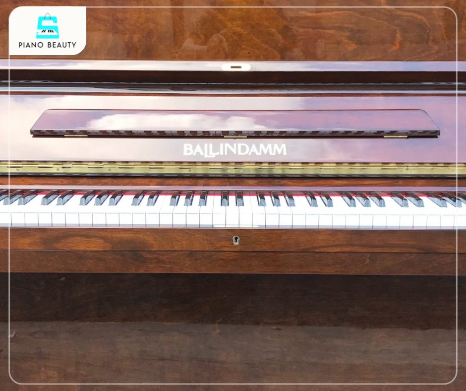 Đàn Piano Ballindamm B130 có bàn phím của Ballindamm B130 được chế tác từ gỗ vân sam cao cấp
