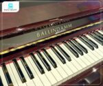 Đàn Piano Ballindamm BU20 với bàn phím mang lại cảm giác gõ phím chắc chắn và ổn định
