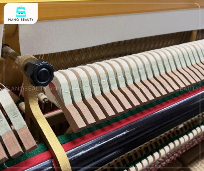 Đàn Piano Ballindamm BU30 có âm thanh trong trẻo, ấm áp