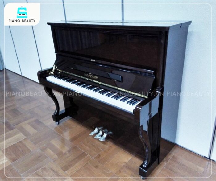 Đàn Piano Ballindamm BU50 sở hữu thiết kế cổ điển thanh lịch và âm thanh trong trẻo, mạnh mẽ