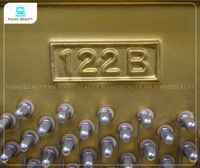 Đàn Piano Bernstein 122B được sản xuất với sự trau chuốt vô cùng tỉ mỉ