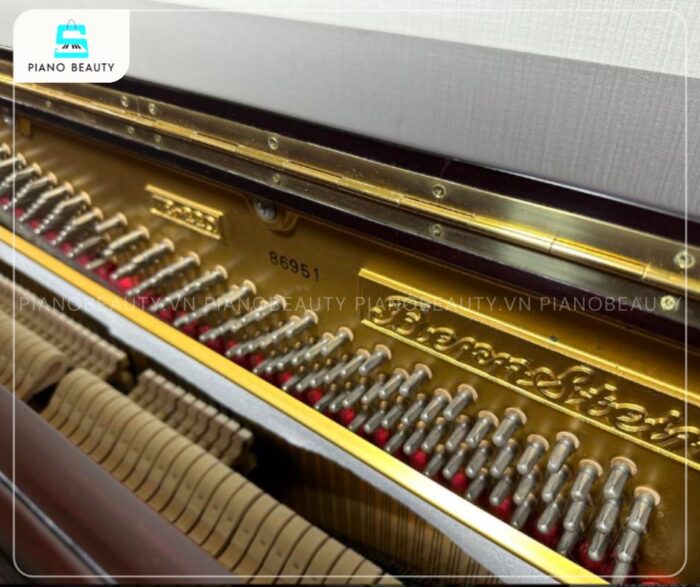 Đàn Piano Bernstein TB220 có búa đàn được làm từ vật liệu cao cấp
