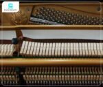 Đàn Piano Bockler AH30 có búa đàn được làm từ nỉ lông cừu.
