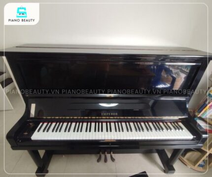 Đàn piano cơ Emperor với thiết kế upright cổ điển