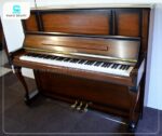 Đàn Piano Cristofori CR121 có thiết kế mang hơi hướng cổ điển phương Tây