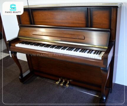 Đàn Piano Cristofori CR121 có thiết kế mang hơi hướng cổ điển phương Tây