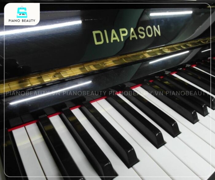 Đàn Piano Diapason 125C sở hữu bàn phím có độ nhạy phản hồi tốt, cùng hành trình phím mượt mà