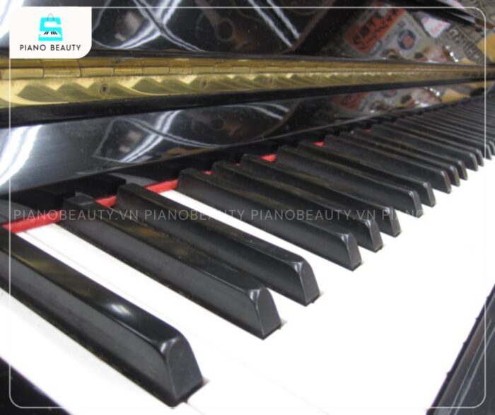 Đàn Piano Diapason 126CE có bàn phím mang lại cảm giác nhẹ nhàng và mượt mà