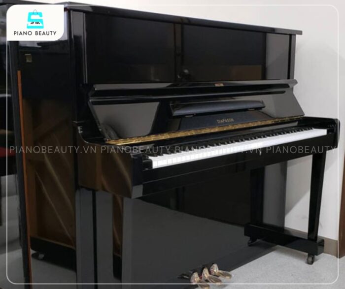Đàn Piano Diapason 126ME được cấu tạo phần lớn từ loại gỗ tự nhiên thượng hạng
