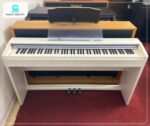 Đàn Piano Điện Casio PX735BK được trang bị âm thanh chân thực với 3 pedal