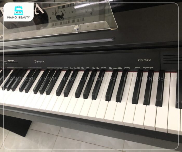 Đàn Piano Điện Casio PX760WE được trang bị 88 phím nặng cảm giác tự nhiên