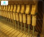 Đàn Piano Eterna 35 được sản xuất từ chất liệu gỗ cao cấp