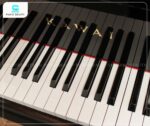 Đàn Piano Kawai DS80 có nắp bàn phím có thể mở theo phương thẳng đứng