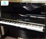 Đàn Piano Kawai K35 gây ấn tượng với những đường nét thanh lịch và tinh xảo