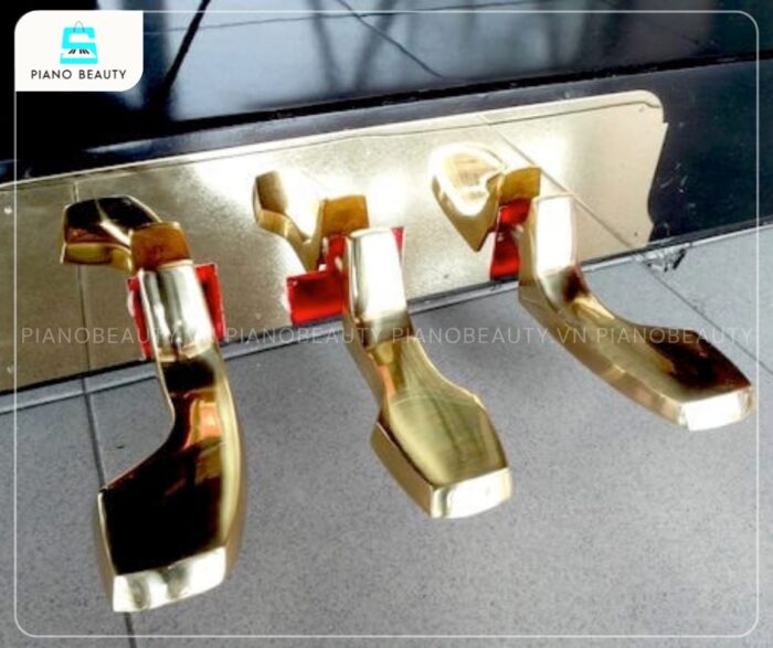 Đàn Piano Kawai K35 trang bị hệ thống 3 pedal cao cấp