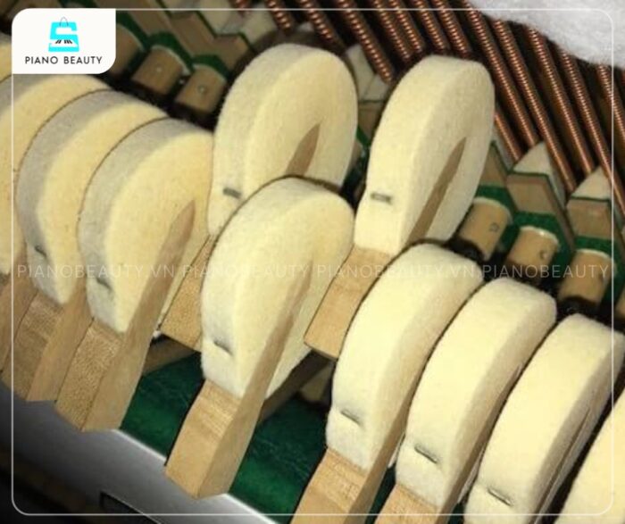 Đàn Piano Kawai K48 có búa đàn làm từ gỗ bọc nỉ cao cấp