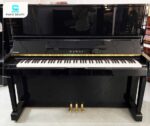 Đàn Piano Kawai K60 giữ trọn nét truyền thống của dòng piano upright với lớp vỏ gỗ được phủ sơn bóng bẩy