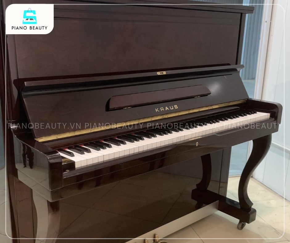 Đàn Piano Kraus U130 ghi điểm thiết kế upright thanh lịch, đầy tinh xảo