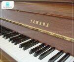 Đàn Piano Yamaha MC101 sở hữu 88 phím cơ tiêu chuẩn, được chế tác từ gỗ tự nhiên