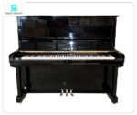 Đàn Piano Yamaha MC101 có kiểu dáng sang trọng, mang phong cách cổ điển