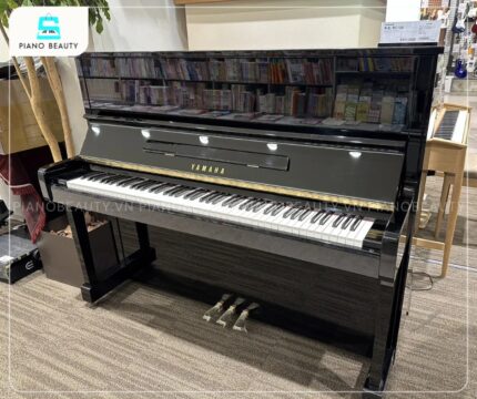 Đàn Piano Yamaha MC101 có kích thước tương đối nhỏ gọn
