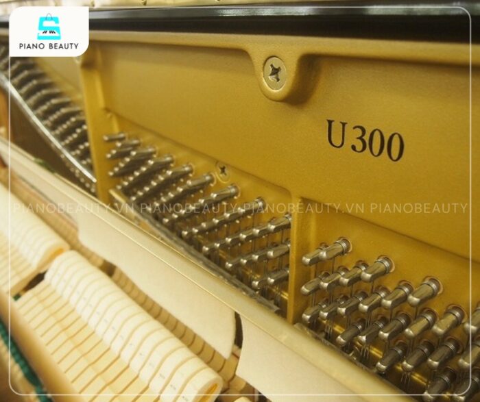 Đàn Piano Yamaha U300 nổi bật với khả năng tái tạo âm thanh đầy đặn, có độ vang