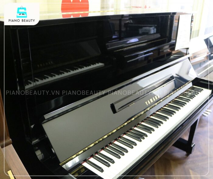 Đàn Piano Yamaha U30BL có thiết kế thanh lịch