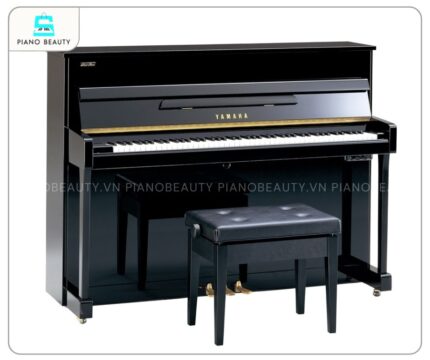 Đàn Piano Yamaha U5AS sử dụng chất liệu gỗ tự nhiên chọn lọc