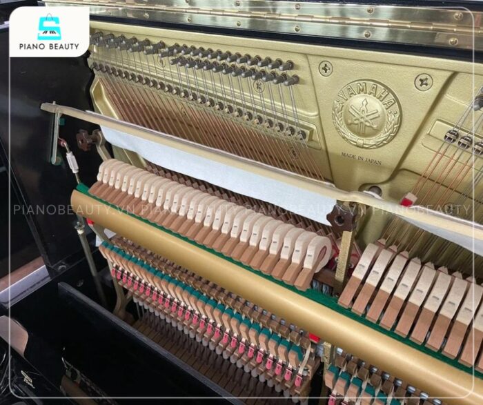 Đàn Piano Yamaha U5B có âm thanh chất lượng cao, ấm áp, vang