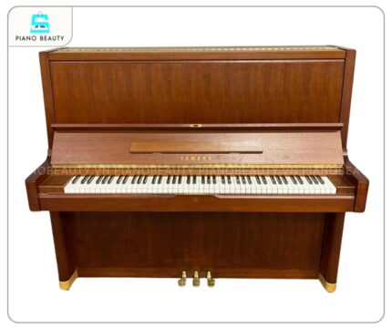 Đàn Piano Yamaha U7B toát lên vẻ sang trọng với các chi tiết được thiết kế tinh xảo