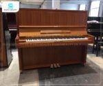 Đàn Piano Yamaha U7H có vỏ đàn thường được chế tác từ gỗ Teak hoặc gỗ óc chó, mang lại sắc thái ấm áp và đẳng cấp