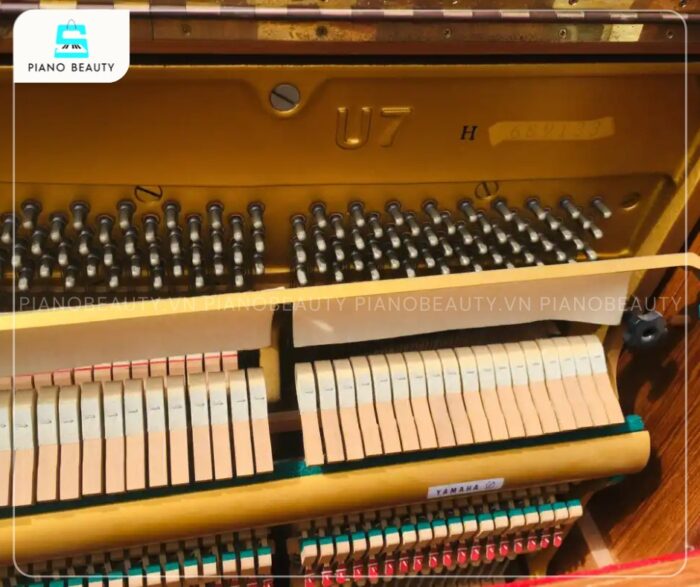Đàn Piano Yamaha U7H có búa đàn được chế tác từ lông cừu tự nhiên 100%