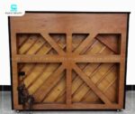 Đàn Piano Yamaha UX300 sở hữu kích thước tiêu chuẩn của dòng U3 với chiều cao 131cm