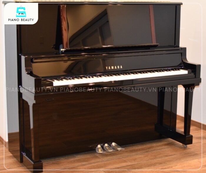 Đàn Piano Yamaha UX500 gây ấn tượng với kế sang trọng, độ bền vượt trội theo thời gian
