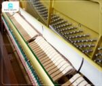 Đàn Piano Yamaha UX500WnC sở hữu lõi gỗ cứng, bọc nỉ cao cấp