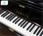 Đàn Piano Yamaha UX50BL trang bị các phím di chuyển mượt mà, phản hồi nhanh chóng