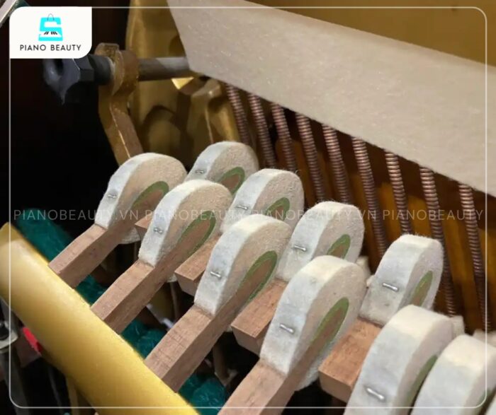 Đàn Piano Yamaha W102 có búa đàn làm từ lông cừu tự nhiên
