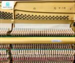 Đàn Piano Yamaha W104 được đánh giá cao về khả năng tái tạo âm thanh, mang đến chất âm trong trẻo, ấm áp, có độ ngân vang và mạnh