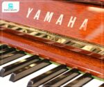 Đàn Piano Yamaha W106B với bàn phím mang lại cảm giác chắc chắn, êm ái và độ bền vượt trội