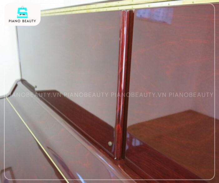 Đàn Piano Yamaha W106BB có tone màu Mahogany đặc trưng là nâu đỏ