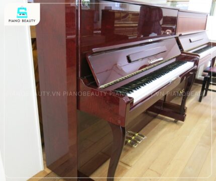 Đàn Piano Yamaha W110BB sở hữu kiểu dáng chân cong duyên dáng