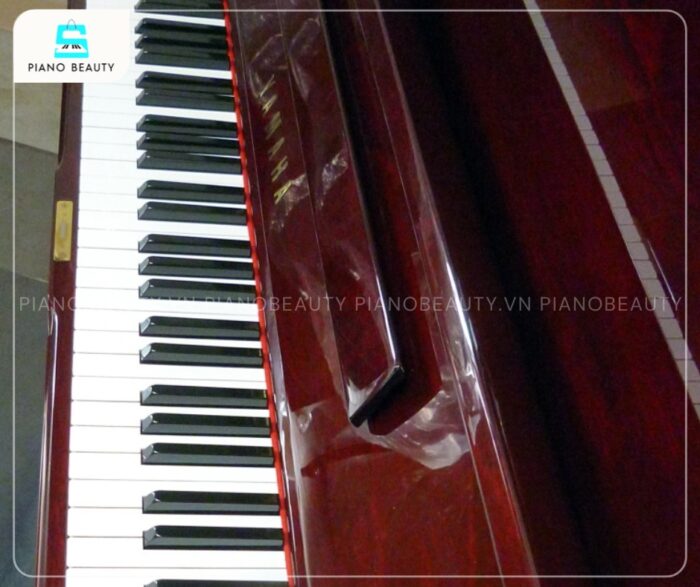 Đàn Piano Yamaha W110BB có búa đàn được chế tác từ vật liệu cao cấp